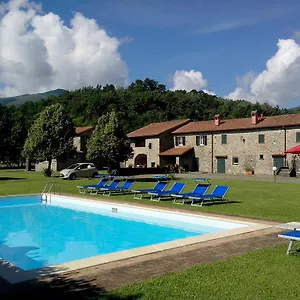 Apartment Coriana &, Mulazzo